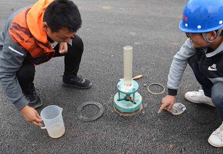 泗水高鐵站廣場